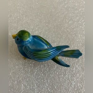 Beautiful vintage blue bird brooch signed original by Robert.